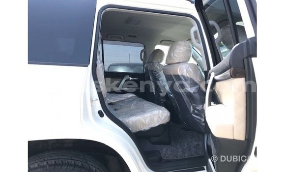 Buy Import Toyota Land Cruiser White Car in Import - Dubai in Central Kenya Buy Import Toyota Land Cruiser White Car in Import - Dubai in Central Kenya