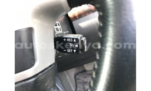 Buy Import Toyota Land Cruiser White Car in Import - Dubai in Central Kenya Buy Import Toyota Land Cruiser White Car in Import - Dubai in Central Kenya