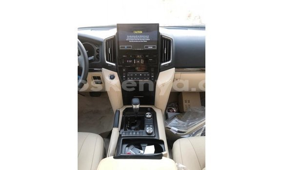 Buy Import Toyota Land Cruiser Black Car in Import - Dubai in Central Kenya Buy Import Toyota Land Cruiser Black Car in Import - Dubai in Central Kenya