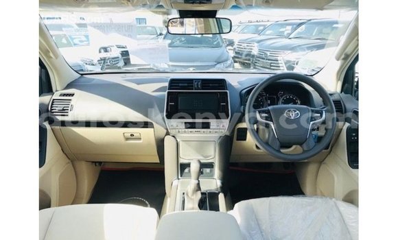 Nunua Imported Toyota Prado Nyeusi Gari ndani ya Import - Dubai nchini Kati Kenya Nunua Imported Toyota Prado Nyeusi Gari ndani ya Import - Dubai nchini Kati Kenya
