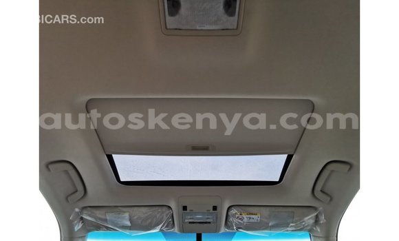 Imported Toyota Land Cruiser White Makiinaa iti Import - Dubai keessatti Central Kenya keessatti Imported Toyota Land Cruiser White Makiinaa iti Import - Dubai keessatti Central Kenya keessatti