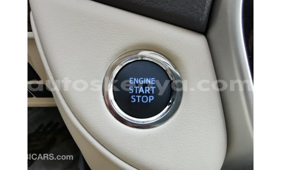 Nunua Imported Toyota Land Cruiser Nyeupe Gari ndani ya Import - Dubai nchini Kati Kenya Nunua Imported Toyota Land Cruiser Nyeupe Gari ndani ya Import - Dubai nchini Kati Kenya