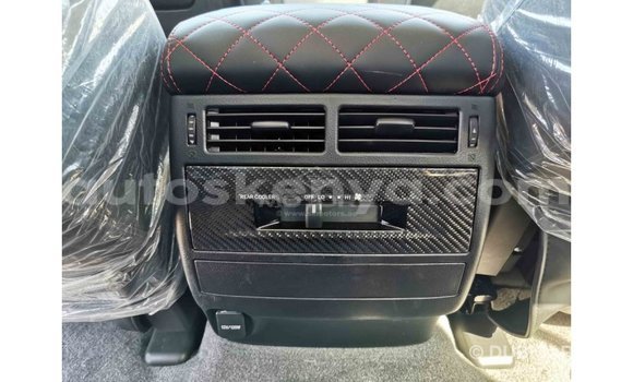 Nunua Imported Toyota Land Cruiser Nyeupe Gari ndani ya Import - Dubai nchini Kati Kenya Nunua Imported Toyota Land Cruiser Nyeupe Gari ndani ya Import - Dubai nchini Kati Kenya
