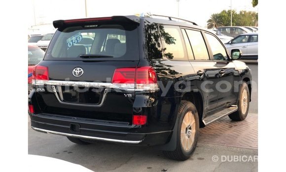 Imported Toyota Land Cruiser Black Makiinaa iti Import - Dubai keessatti Central Kenya keessatti Imported Toyota Land Cruiser Black Makiinaa iti Import - Dubai keessatti Central Kenya keessatti