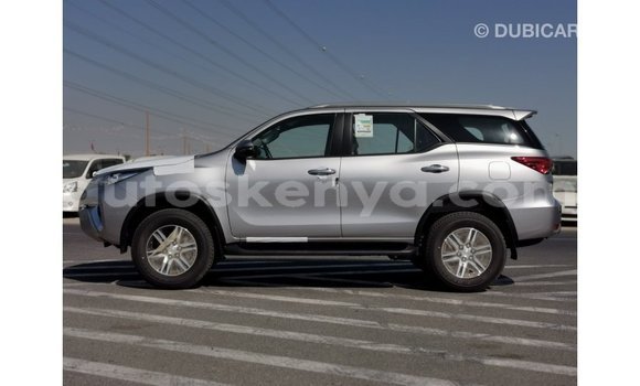 Nunua Imported Toyota Fortuner Nyingine Gari ndani ya Import - Dubai nchini Kati Kenya Nunua Imported Toyota Fortuner Nyingine Gari ndani ya Import - Dubai nchini Kati Kenya