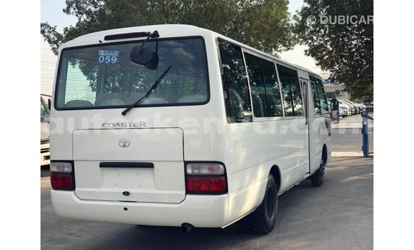 Imported Toyota Coaster White Makiinaa iti Import - Dubai keessatti Central Kenya keessatti Imported Toyota Coaster White Makiinaa iti Import - Dubai keessatti Central Kenya keessatti