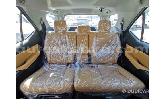 Nunua Imported Toyota Fortuner Nyeusi Gari ndani ya Import - Dubai nchini Kati Kenya Nunua Imported Toyota Fortuner Nyeusi Gari ndani ya Import - Dubai nchini Kati Kenya