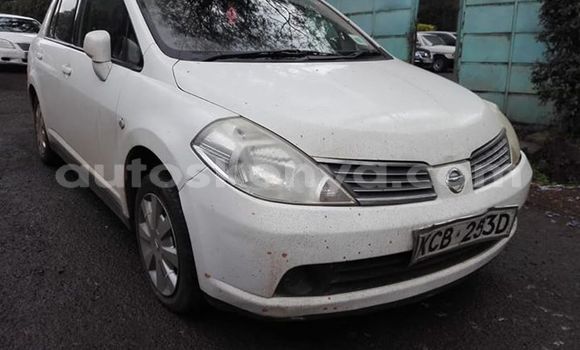Imported Nissan tiida White Makiinaa iti Nairobi keessatti Nairobi keessatti Imported Nissan tiida White Makiinaa iti Nairobi keessatti Nairobi keessatti