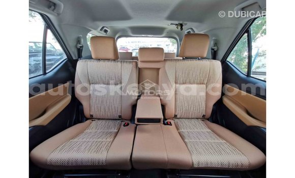 Imported Toyota Fortuner White Makiinaa iti Import - Dubai keessatti Central Kenya keessatti Imported Toyota Fortuner White Makiinaa iti Import - Dubai keessatti Central Kenya keessatti