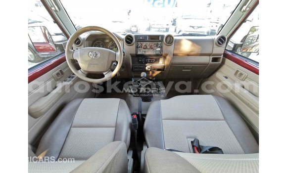 Imported Toyota Land Cruiser Red Makiinaa iti Import - Dubai keessatti Central Kenya keessatti Imported Toyota Land Cruiser Red Makiinaa iti Import - Dubai keessatti Central Kenya keessatti