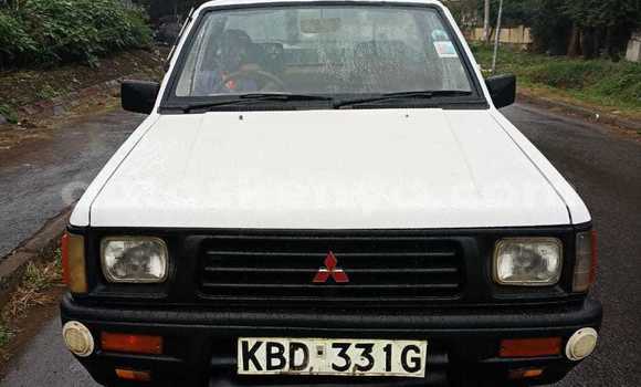 Buy Import Mitsubishi L200 White Car in Nairobi in Nairobi Buy Import Mitsubishi L200 White Car in Nairobi in Nairobi
