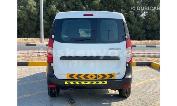 Nunua Imported Renault 18 Nyeupe Gari ndani ya Import - Dubai nchini Kati Kenya Nunua Imported Renault 18 Nyeupe Gari ndani ya Import - Dubai nchini Kati Kenya