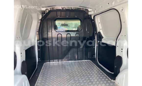 Nunua Imported Renault 18 Nyeupe Gari ndani ya Import - Dubai nchini Kati Kenya Nunua Imported Renault 18 Nyeupe Gari ndani ya Import - Dubai nchini Kati Kenya