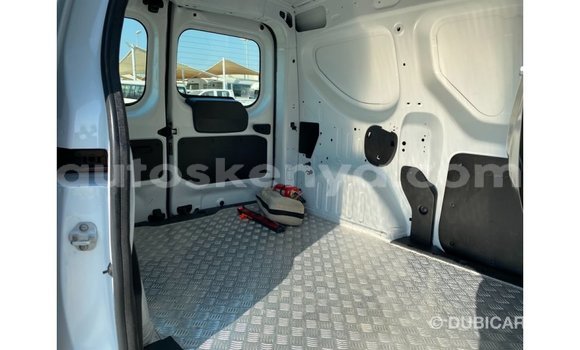 Nunua Imported Renault 18 Nyeupe Gari ndani ya Import - Dubai nchini Kati Kenya Nunua Imported Renault 18 Nyeupe Gari ndani ya Import - Dubai nchini Kati Kenya