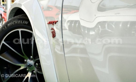 Nunua Imported Dodge Charger Nyeupe Gari ndani ya Import - Dubai nchini Kati Kenya Nunua Imported Dodge Charger Nyeupe Gari ndani ya Import - Dubai nchini Kati Kenya
