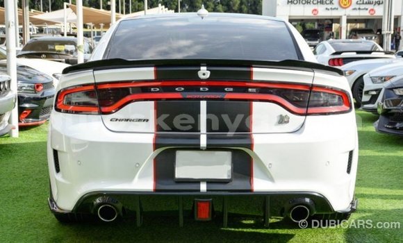 Nunua Imported Dodge Charger Nyeupe Gari ndani ya Import - Dubai nchini Kati Kenya Nunua Imported Dodge Charger Nyeupe Gari ndani ya Import - Dubai nchini Kati Kenya
