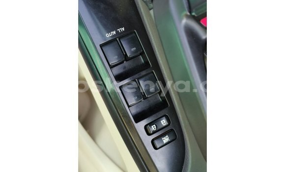 Buy Import Toyota Land Cruiser White Car in Import - Dubai in Central Kenya Buy Import Toyota Land Cruiser White Car in Import - Dubai in Central Kenya