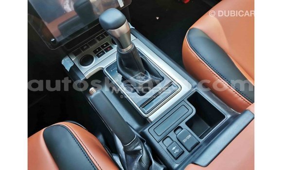 Nunua Imported Toyota Prado Nyeusi Gari ndani ya Import - Dubai nchini Kati Kenya Nunua Imported Toyota Prado Nyeusi Gari ndani ya Import - Dubai nchini Kati Kenya