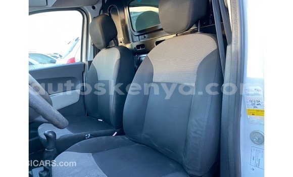 Buy Import Renault 6 White Car in Import - Dubai in Central Kenya Buy Import Renault 6 White Car in Import - Dubai in Central Kenya