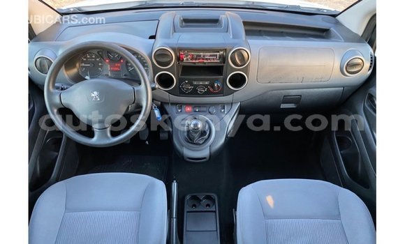 Nunua Imported Peugeot Partner Nyeupe Gari ndani ya Import - Dubai nchini Kati Kenya Nunua Imported Peugeot Partner Nyeupe Gari ndani ya Import - Dubai nchini Kati Kenya