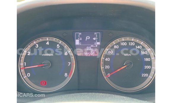Buy Import Hyundai Accent White Car in Import - Dubai in Central Kenya Buy Import Hyundai Accent White Car in Import - Dubai in Central Kenya