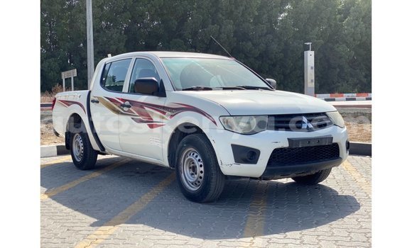 Buy Import Mitsubishi L200 White Car in Import - Dubai in Central Kenya Buy Import Mitsubishi L200 White Car in Import - Dubai in Central Kenya