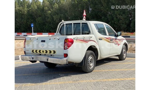 Buy Import Mitsubishi L200 White Car in Import - Dubai in Central Kenya Buy Import Mitsubishi L200 White Car in Import - Dubai in Central Kenya