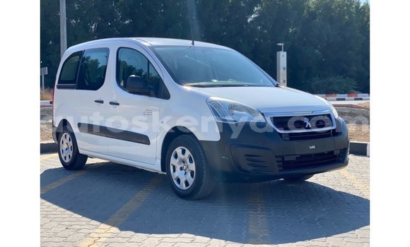 Imported Peugeot Partner White Makiinaa iti Import - Dubai keessatti Central Kenya keessatti