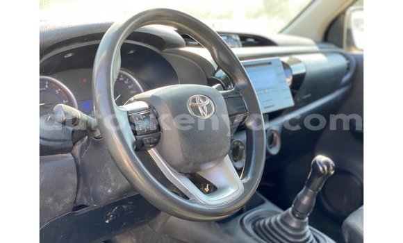 Buy Import Toyota Hilux White Car in Import - Dubai in Central Kenya Buy Import Toyota Hilux White Car in Import - Dubai in Central Kenya