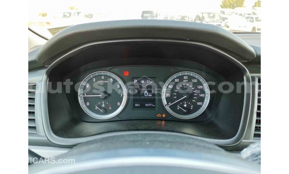 Imported Hyundai Sonata White Makiinaa iti Import - Dubai keessatti Central Kenya keessatti Imported Hyundai Sonata White Makiinaa iti Import - Dubai keessatti Central Kenya keessatti