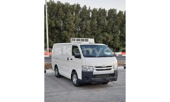 Buy Import Toyota Hiace White Car in Import - Dubai in Central Kenya Buy Import Toyota Hiace White Car in Import - Dubai in Central Kenya