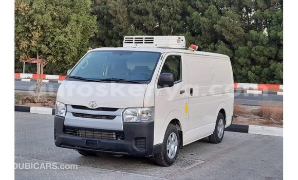 Buy Import Toyota Hiace White Car in Import - Dubai in Central Kenya Buy Import Toyota Hiace White Car in Import - Dubai in Central Kenya