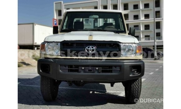 Buy Import Toyota Land Cruiser Beige Car in Import - Dubai in Central Kenya Buy Import Toyota Land Cruiser Beige Car in Import - Dubai in Central Kenya