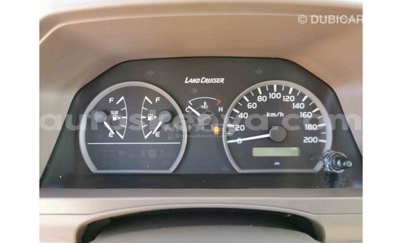 Buy Import Toyota Land Cruiser Beige Car in Import - Dubai in Central Kenya Buy Import Toyota Land Cruiser Beige Car in Import - Dubai in Central Kenya