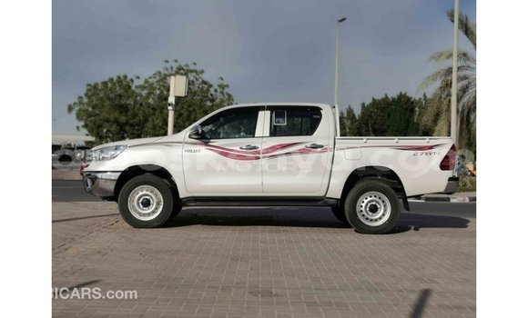 Buy Import Toyota Hilux White Car in Import - Dubai in Central Kenya Buy Import Toyota Hilux White Car in Import - Dubai in Central Kenya