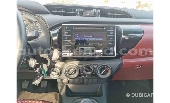 Buy Import Toyota Hilux White Car in Import - Dubai in Central Kenya Buy Import Toyota Hilux White Car in Import - Dubai in Central Kenya