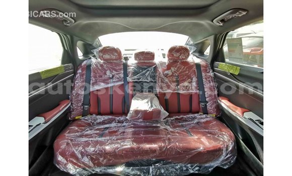 Buy Import Kia K5 White Car in Import - Dubai in Central Kenya Buy Import Kia K5 White Car in Import - Dubai in Central Kenya