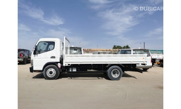 Buy Import Mitsubishi Fuso White Truck in Import - Dubai in Central Kenya Buy Import Mitsubishi Fuso White Truck in Import - Dubai in Central Kenya