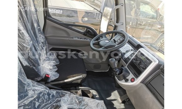 Buy Import Mitsubishi Fuso White Truck in Import - Dubai in Central Kenya Buy Import Mitsubishi Fuso White Truck in Import - Dubai in Central Kenya