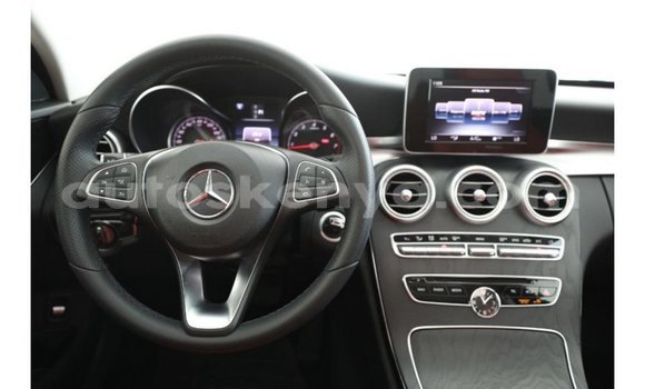 Nunua Imported Mercedes‒Benz 1117 Nyeusi Lori ndani ya Import - Dubai nchini Kati Kenya Nunua Imported Mercedes‒Benz 1117 Nyeusi Lori ndani ya Import - Dubai nchini Kati Kenya