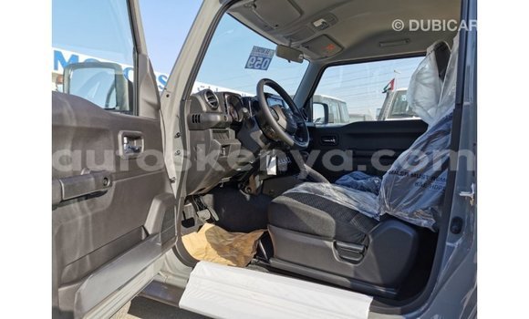 Nunua Imported Suzuki Jimny Nyingine Gari ndani ya Import - Dubai nchini Kati Kenya Nunua Imported Suzuki Jimny Nyingine Gari ndani ya Import - Dubai nchini Kati Kenya