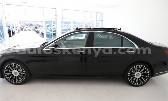 Nunua Imported Mercedes‒Benz 1117 Nyeusi Lori ndani ya Import - Dubai nchini Kati Kenya Nunua Imported Mercedes‒Benz 1117 Nyeusi Lori ndani ya Import - Dubai nchini Kati Kenya
