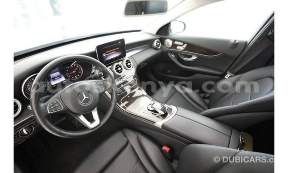 Nunua Imported Mercedes‒Benz 1213 Nyeusi Lori ndani ya Import - Dubai nchini Kati Kenya Nunua Imported Mercedes‒Benz 1213 Nyeusi Lori ndani ya Import - Dubai nchini Kati Kenya