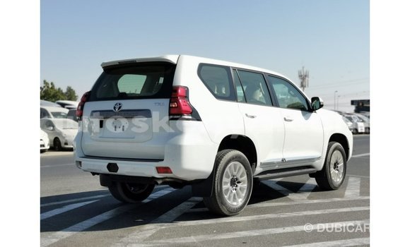 Nunua Imported Toyota Prado Nyeupe Gari ndani ya Import - Dubai nchini Kati Kenya Nunua Imported Toyota Prado Nyeupe Gari ndani ya Import - Dubai nchini Kati Kenya