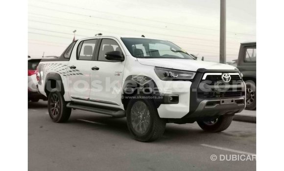 Buy Import Toyota Hilux White Car in Import - Dubai in Central Kenya Buy Import Toyota Hilux White Car in Import - Dubai in Central Kenya