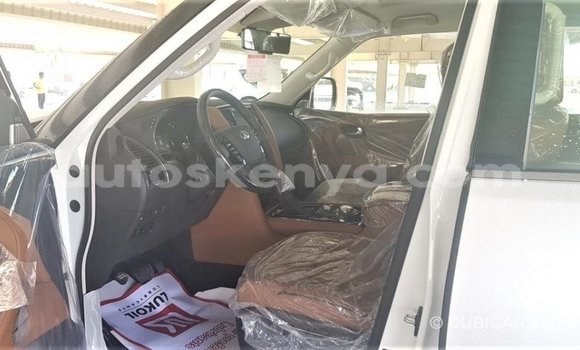 Imported Infiniti Q White Makiinaa iti Import - Dubai keessatti Central Kenya keessatti Imported Infiniti Q White Makiinaa iti Import - Dubai keessatti Central Kenya keessatti