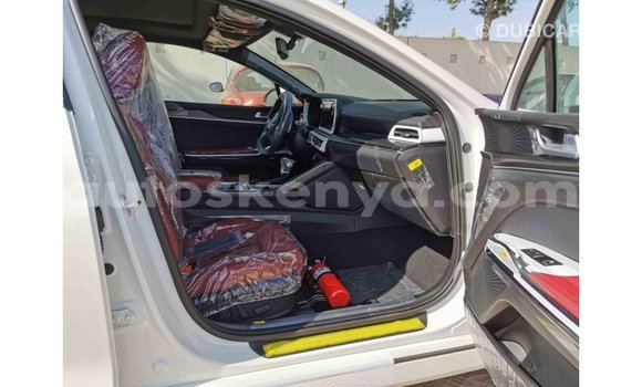 Imported Kia K5 White Makiinaa iti Import - Dubai keessatti Central Kenya keessatti Imported Kia K5 White Makiinaa iti Import - Dubai keessatti Central Kenya keessatti