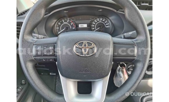 Nunua Imported Toyota Hilux Nyingine Gari ndani ya Import - Dubai nchini Kati Kenya Nunua Imported Toyota Hilux Nyingine Gari ndani ya Import - Dubai nchini Kati Kenya
