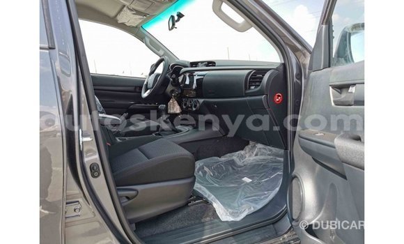 Nunua Imported Toyota Hilux Nyingine Gari ndani ya Import - Dubai nchini Kati Kenya Nunua Imported Toyota Hilux Nyingine Gari ndani ya Import - Dubai nchini Kati Kenya
