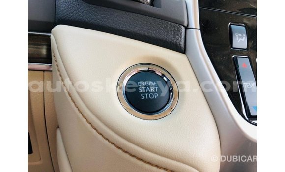 Buy Import Toyota Land Cruiser White Car in Import - Dubai in Central Kenya Buy Import Toyota Land Cruiser White Car in Import - Dubai in Central Kenya